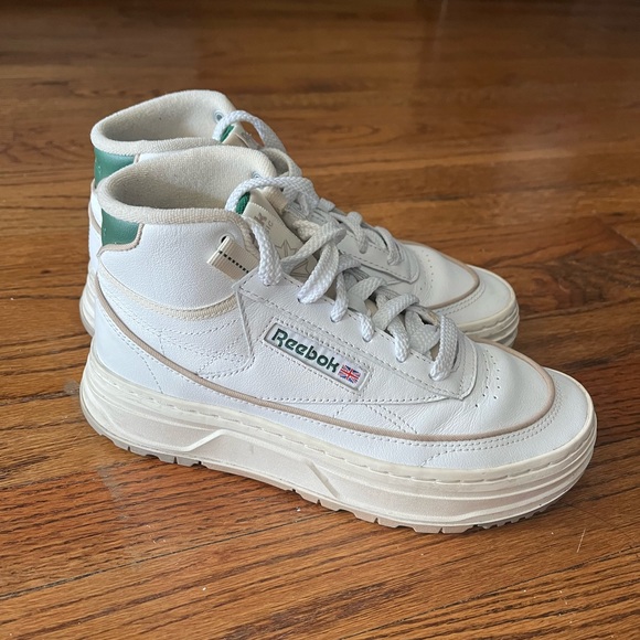 Reebok Club C Geo Mid Sneaker - Picture 5 of 8